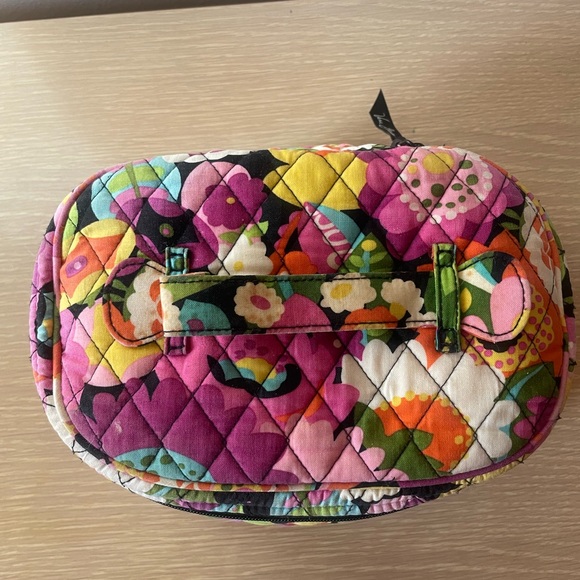 Vera Bradley cosmetic bag - Picture 4 of 13